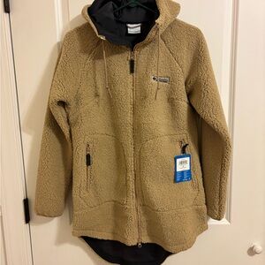 NWT Columbia Women’s Medium Tan Sherpa Jacket